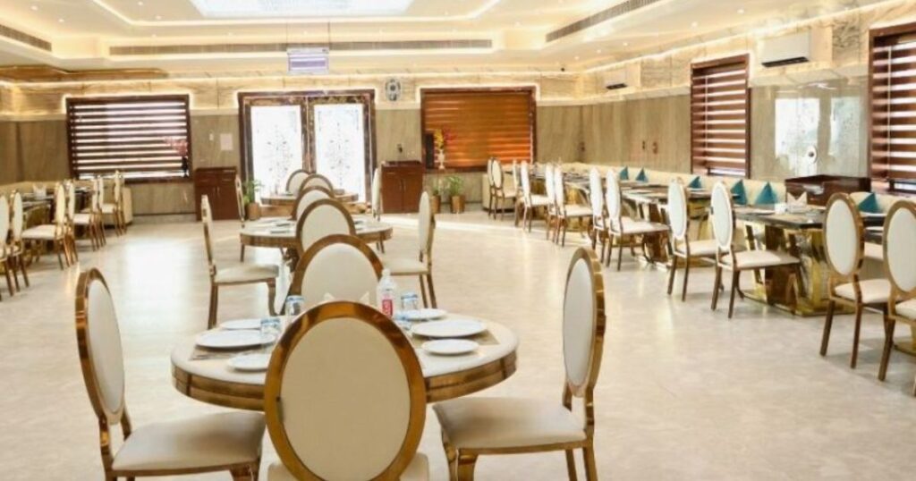 Best restaurant near me with quality food and service